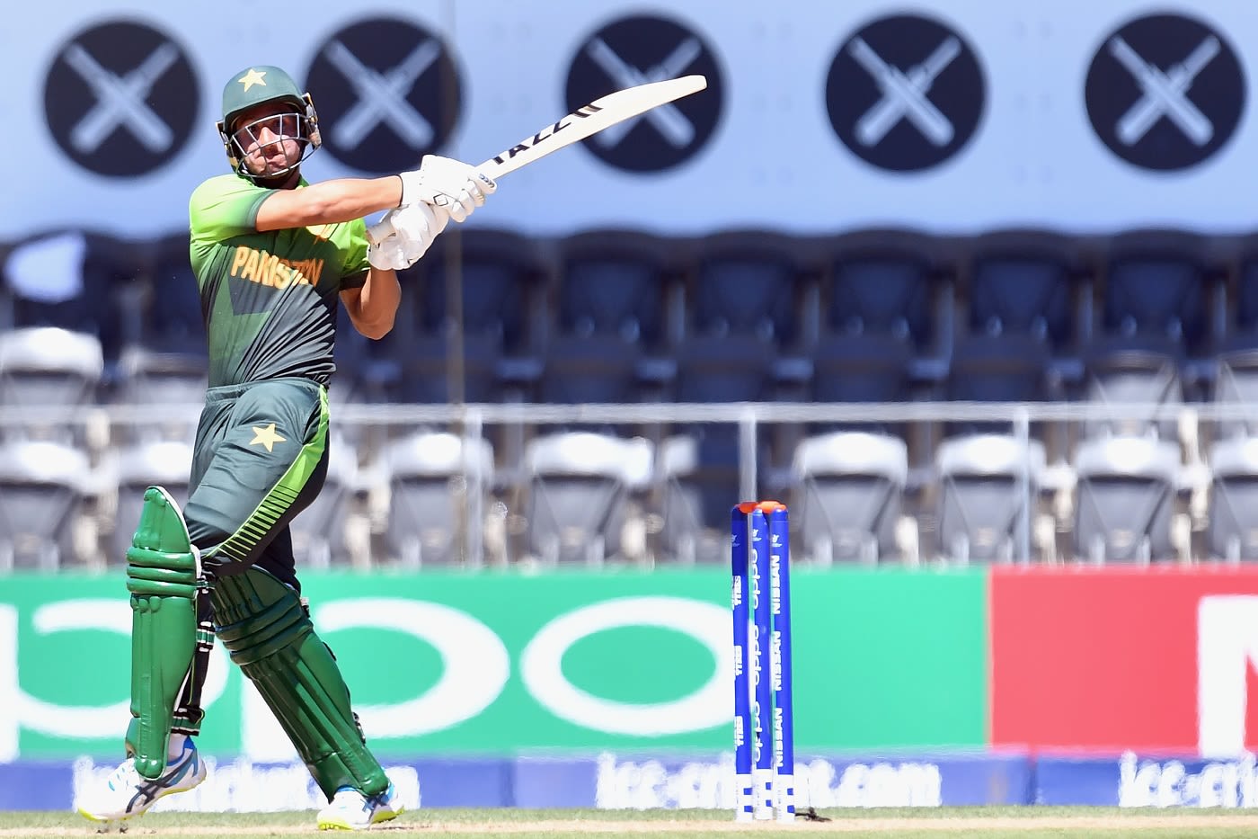 Rohail Nazir pulls the ball, batting action cricket photo