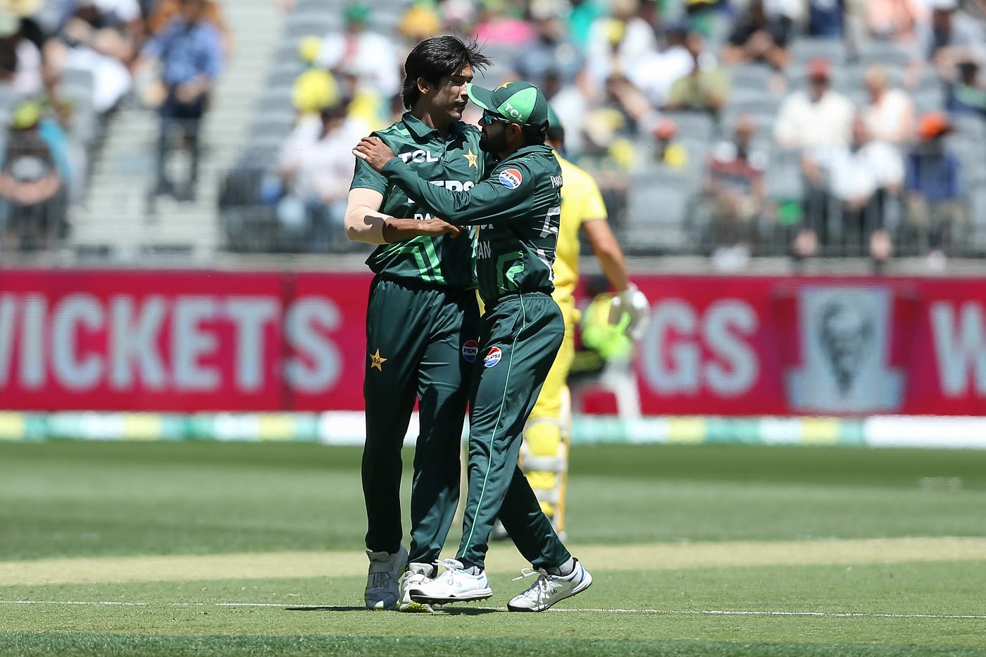 Mohammad Hasnain gets a hug from Babar Azam after he had Marcus Stoinis nicking behind, celebration moment hd pics
