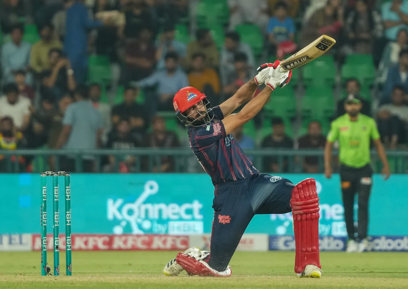 Irfan Khan played a match-winning knock, cricket hero wallpaper, hd pics