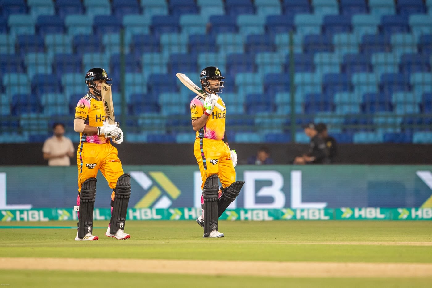 Babar Azam made a sedate 43, cricket star wallpaper pic