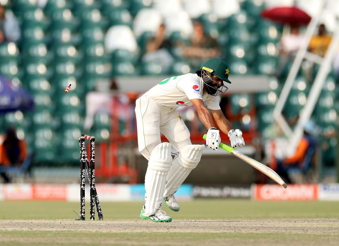 Fawad Alam was cleaned up by Mitchell Starc