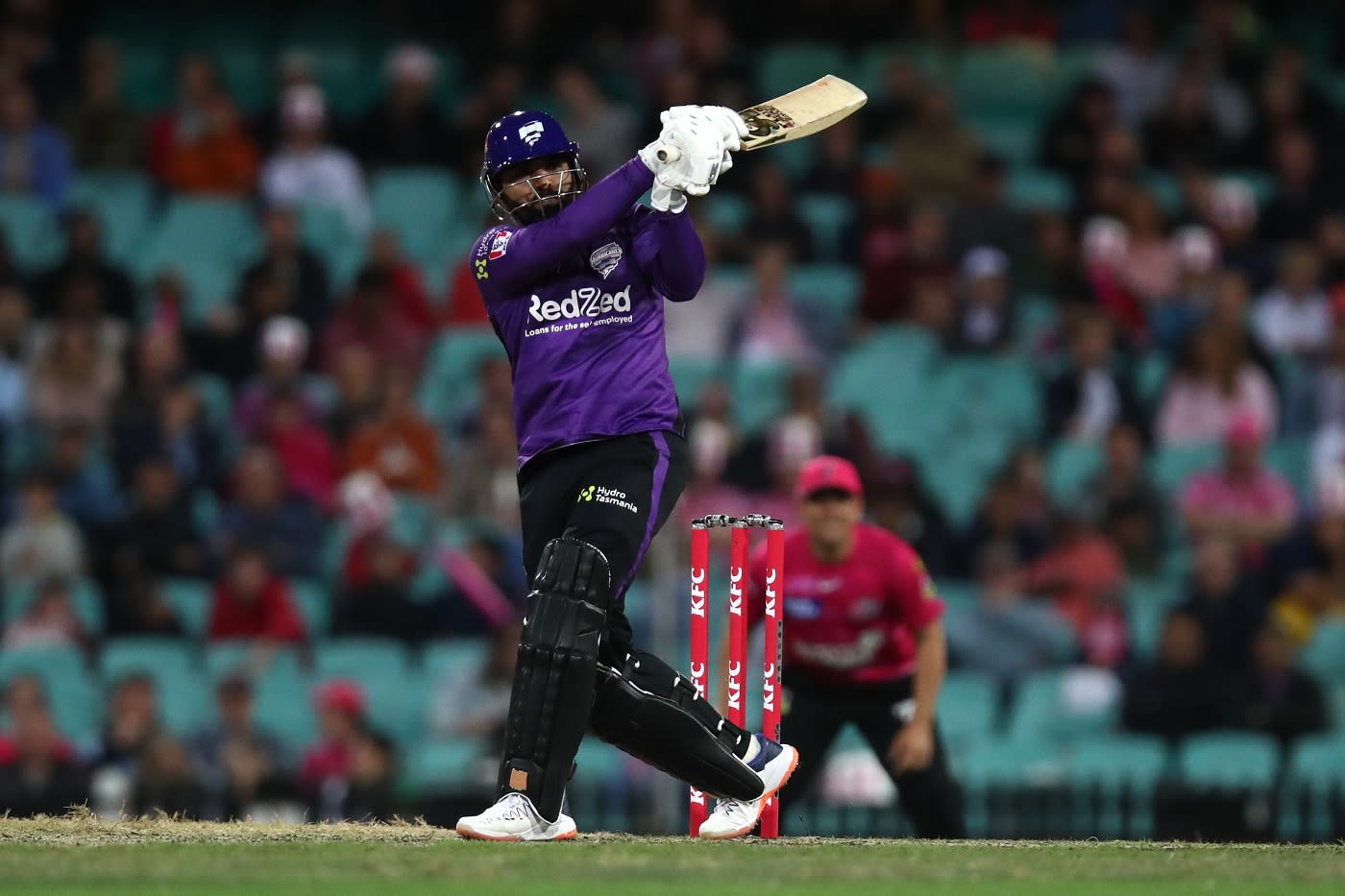 Asif Ali smacked 41 off 13 balls against the Sydney Sixers