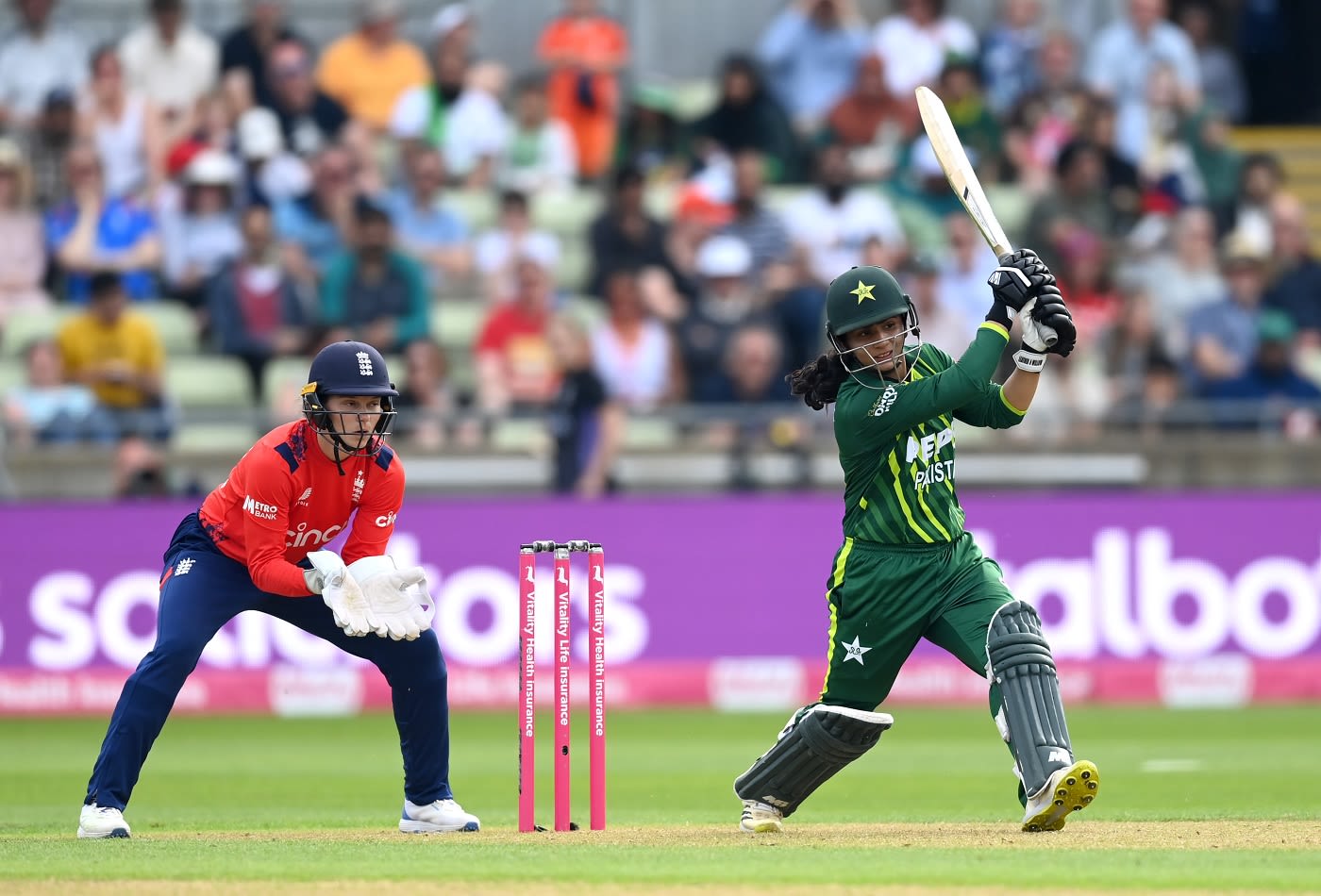 Sadaf Shamas hit seven fours in her 24-ball 35