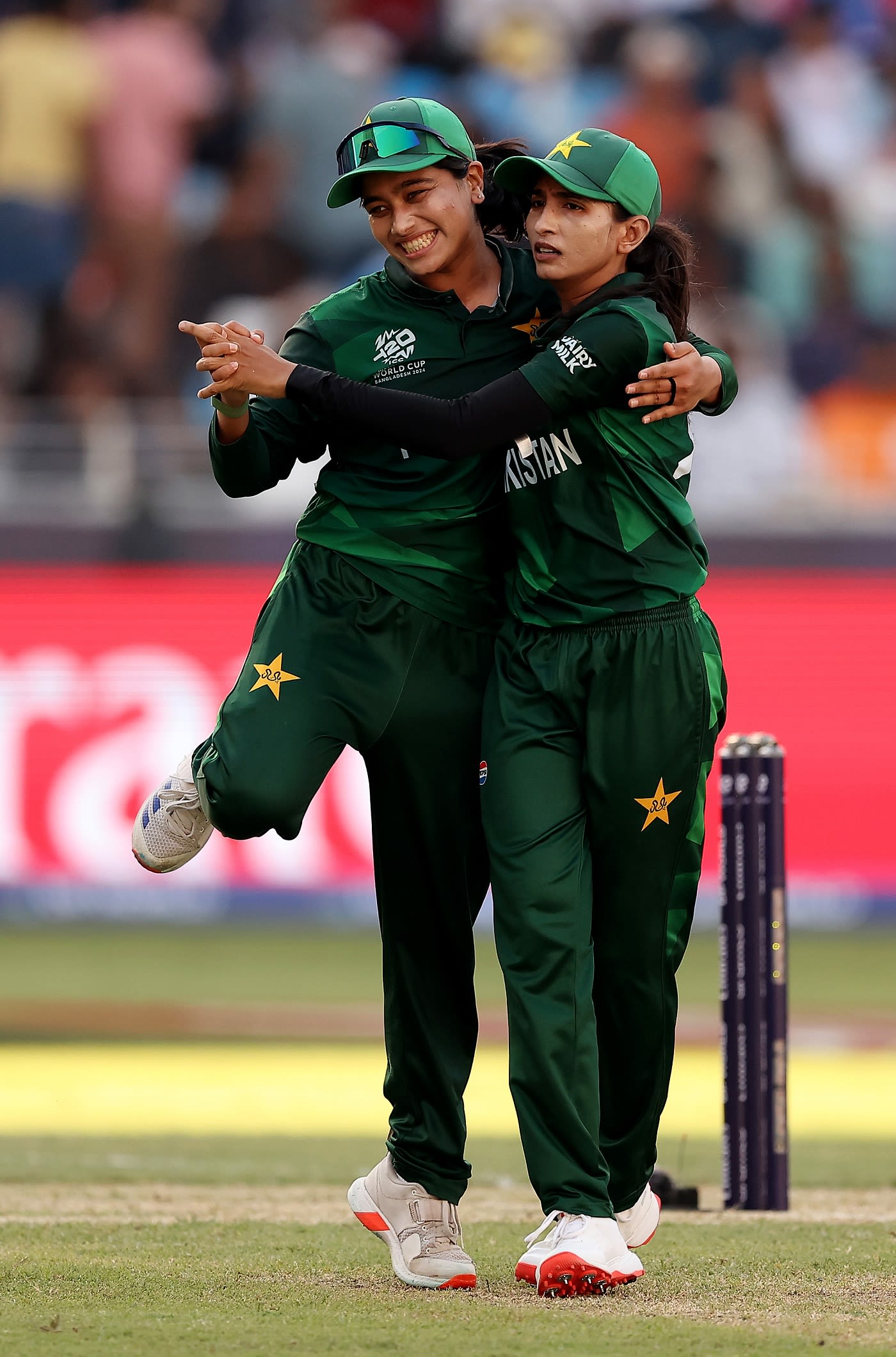 Fatima Sana and Omaima Sohail are delight after getting rid of Shafali Verma