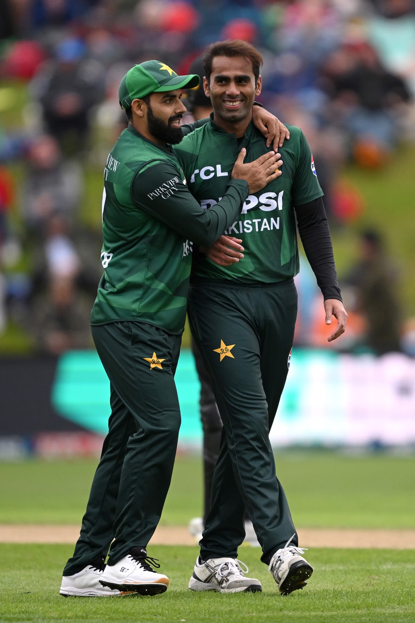 Shadab Khan and Mohammad Ali get together to celebrate