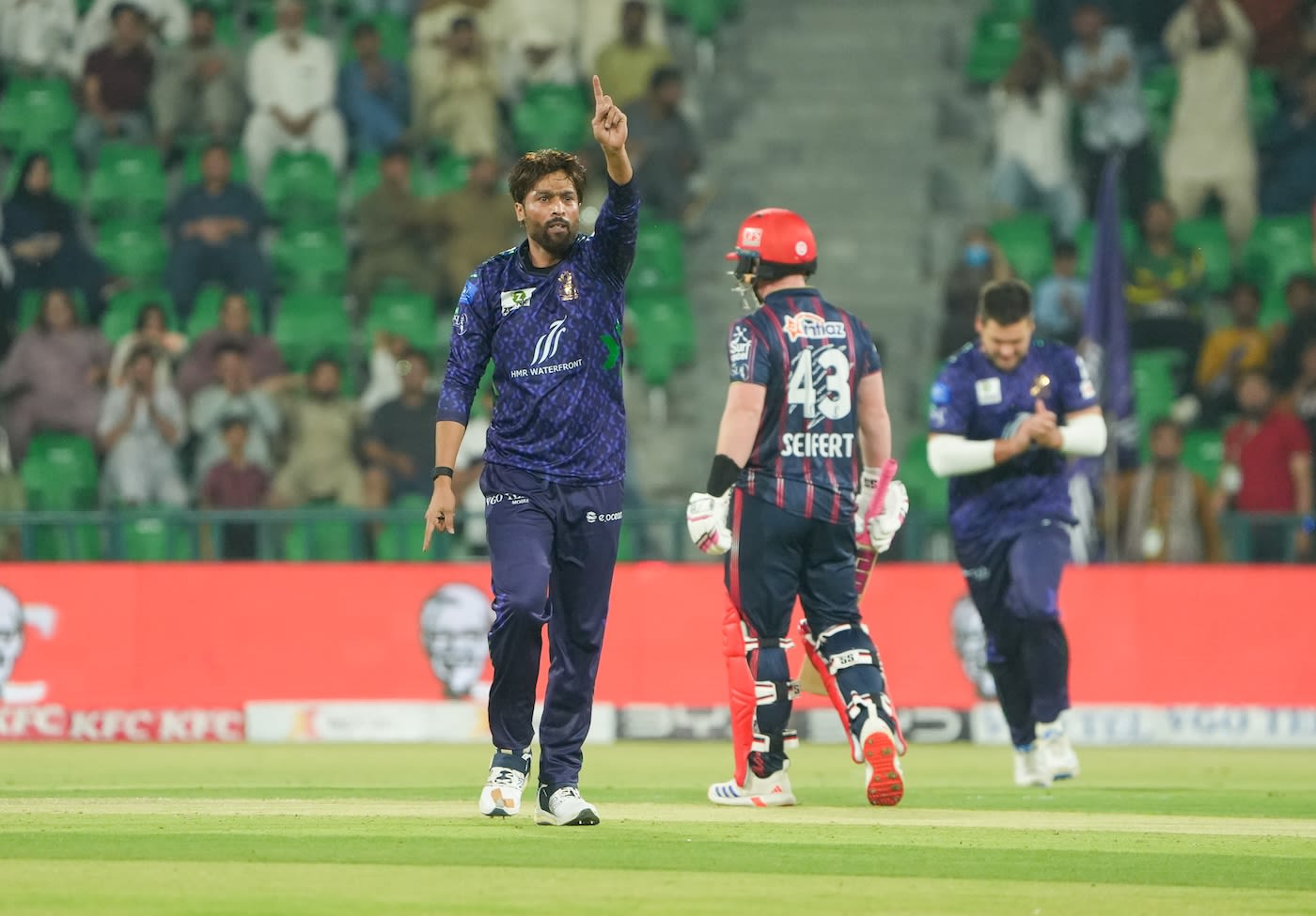 Mohammad Amir struck early to remove David Warner