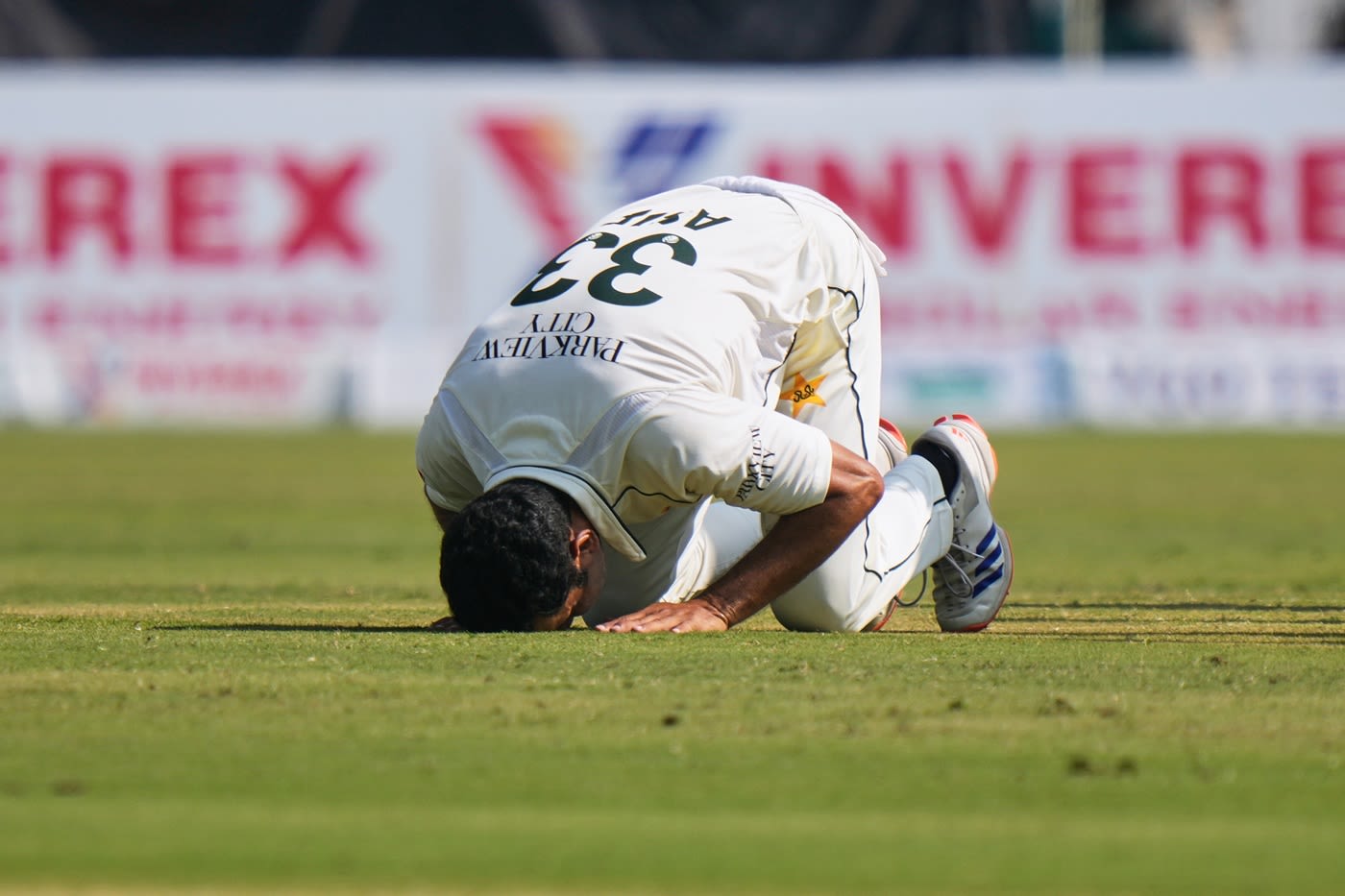 Asif Afridi performs the sajda after claiming his maiden five-wicket haul
