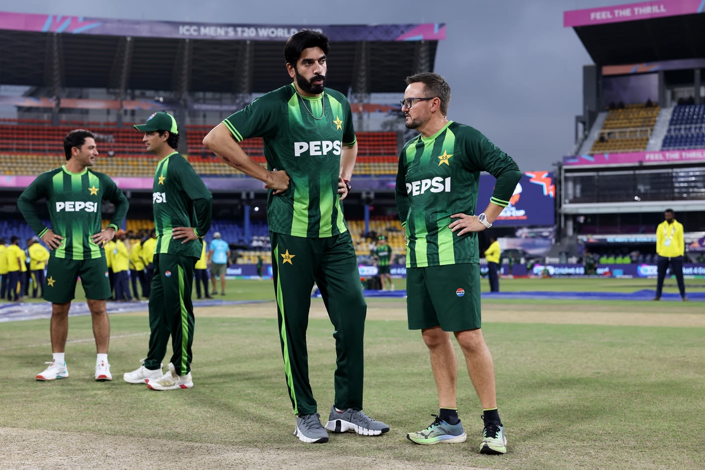 Usman Tariq chats with Mike Hesson